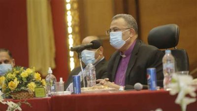 رئيس الطائفة الإنجيلية يهنيء المرأة المصرية بمناسبة عيد الأم