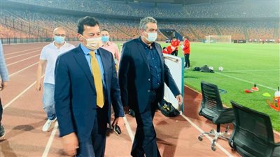 وزير الرياضة يوجه رسالة خاصة إلى نجوم منتخب مصر قبل رحلة كينيا