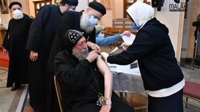 تطعيم كهنة الإسكندرية بلقاح 