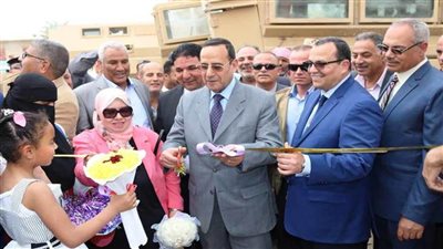 محافظ شمال سيناء يؤكد على المشروعات التنموية وخدمة المواطنين   