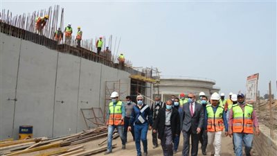 محافظ القليوبية يتابع المشروعات بمدينتي كفر شكر وبنها