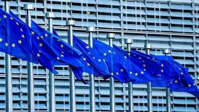 المفوضية الأوروبية تقترح تمويلًا إضافيًا بمبلغ 345.2 مليون يورو لمكافحة كورونا