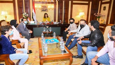 وزيرة الهجرة تبحث مع عدد من صناع المحتوى الرقمي المؤثرين الترويج للدولة المصرية