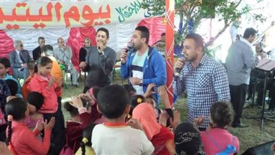 نجوم الفن يشاركون فى احتفال 