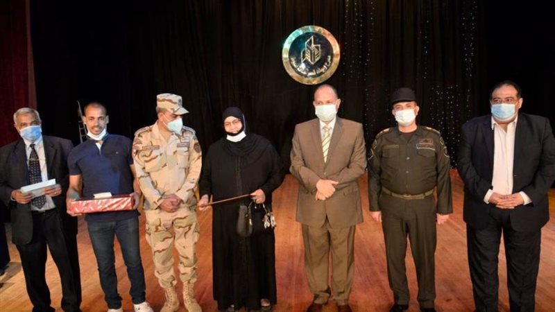 محافظ أسيوط يشهد