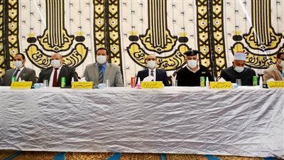 نائب محافظ سوهاج ومدير الأمن يشهدان مراسم صلح بحي غرب