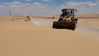 إعادة فتح عدد من طرق وسط سيناء بعد تحسن الأحوال الجوية 