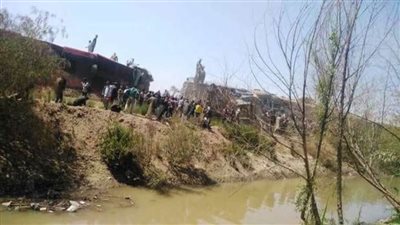 اصطدام قطارين في سوهاج ووقوع مصابين وضحايا بين الركاب