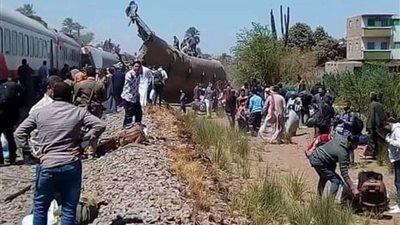 توقف حركة القطارات فى خط الصعيد بعد انقلاب 5 عربات بـ