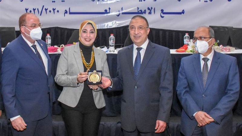 خلال التكريم