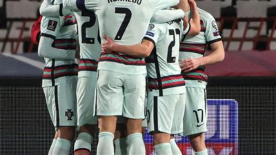 كريستيانو رونالدو يقدم اعتذاره عن واقعة شارة قيادة منتخب البرتغال