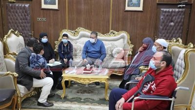  إعانات مالية لعدد من الحالات الإنسانية بـ”المنوفية“