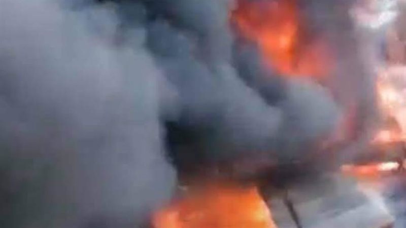 صورة حريق بأحد المحلات