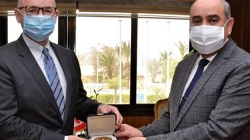 وزير الطيران