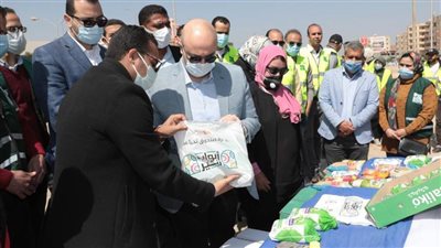 16 ألف كرتونة غذائية و10 آلاف فرخة مجمدة من تحيا مصر للفقراء ببني سويف 