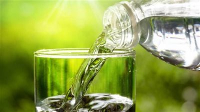 5 فوائد لشرب المياه بالنسبة للأطفال.. وزارة الصحة تبرزها