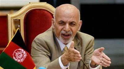 الرئيس الأفغاني يبحث مع نظيره الطاجيكي سبل تعزيز العلاقات الثنائية