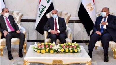 سامح شكري: نتطلع إلى عقد القمة الثلاثية في بغداد في أقرب فرصة