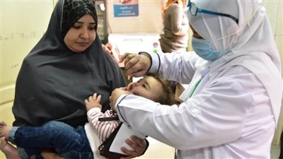 خلال يومين.. الصحة تطعم 13.8 مليون طفل في حملة شلل الأطفال