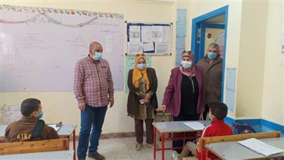 وكيل تعليم القليوبية تتابع الامتحانات بمدارس طوخ وقها 