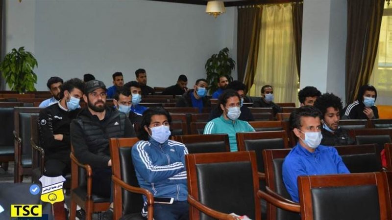 جلسة لاعبي طنطا