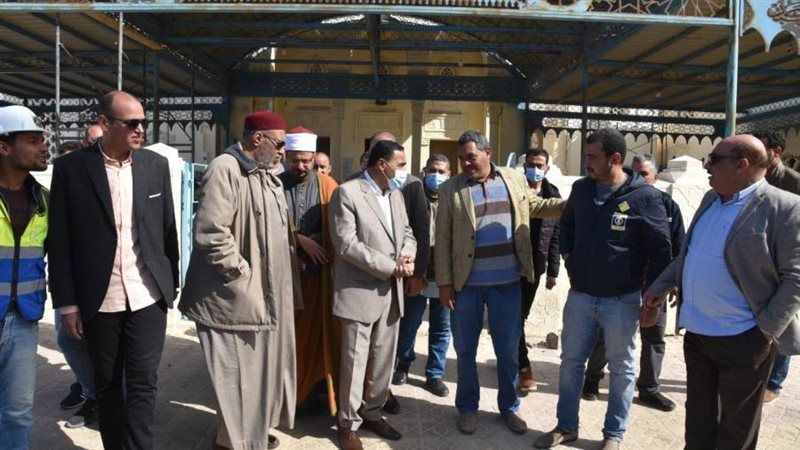 محافظ مطروح أثناء