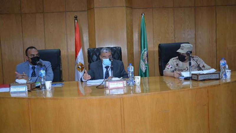 خلال الاجتماع