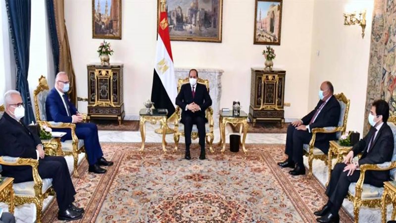الرئيس السيسي يستقبل