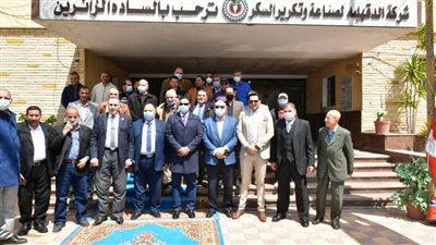 محافظ الدقهلية يتفقد شركة تكرير السكر ببلقاس