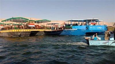 إجلاء ركاب عبارة نيلية تعطلت في سوهاج