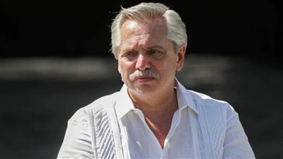 الرئيس الأرجنتيني يعلن احتمال إصابته بفيروس كورونا