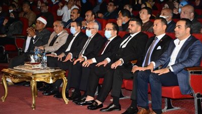 محافظ بورسعيد يشهد احتفال نادي العمال الرياضي بقرب حلول شهر رمضان ويوزع جوائز المسابقة الدينية