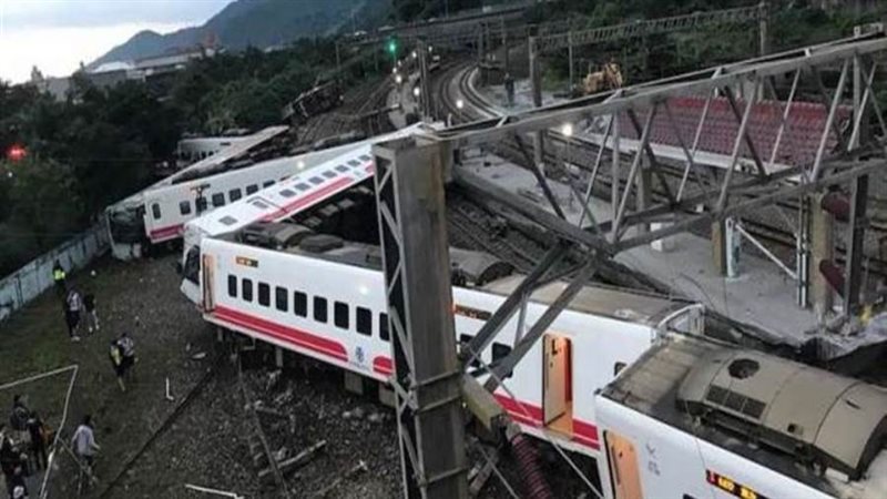 انحراف قطار