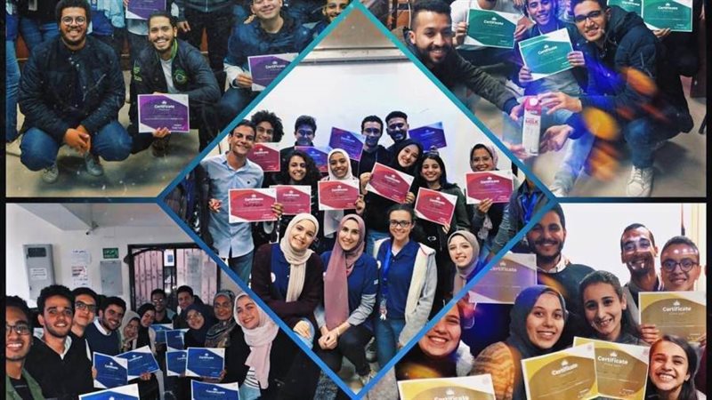 طلاب حاسبات ومعلومات