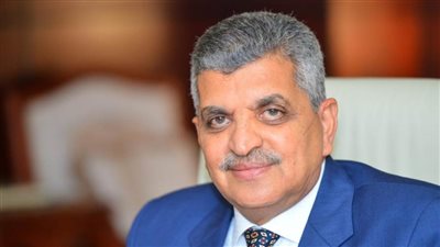 رئيس قناة السويس: عبور جميع السفن المنتظرة بالمجرى الملاحي