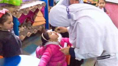 تطعيم مليون و100 ألف طفل ضد مرض شلل الأطفال بالبحيرة