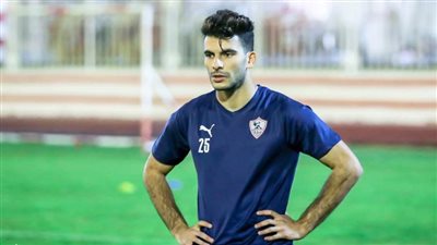 زيزو يؤازر لاعبي الزمالك أمام المولودية