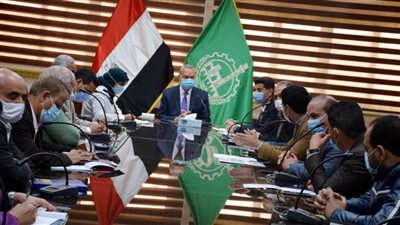 محافظ القليوبية يتابع مشروعات برنامج التنمية بثلاث مدن