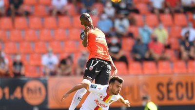 الدوري الفرنسي .. لوريان يفوز على ستاد بريست بهدف نظيف ورين يتعادل مع ستاد ريمس 2/2