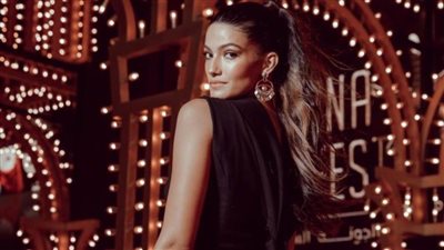 تارا عماد في علاقة رومانسية مع محمد رمضان وتحمل مشاعر تجاه نيللي كريم