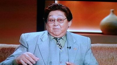 الفنان أحمد فرحات يكشف تفاصيل خلاف العندليب ومخرج 