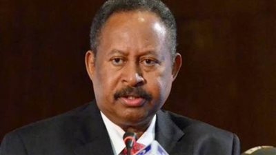 رئيس وزراء السودان يتعهد بحل مشكلة غرب دارفور في أسرع فرصة