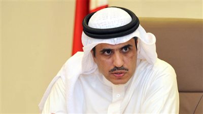 وزير الإعلام البحريني يؤكد الحرص على تعزيز التعاون مع فرنسا