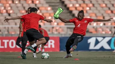 والتر بواليا يشارك في مران الاهلي استعدادا لمواجهة سيمبا التنزاني غدا