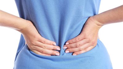 آلام الظهر قد تحدث بسبب نقص فيتامين أساسي للجسم!