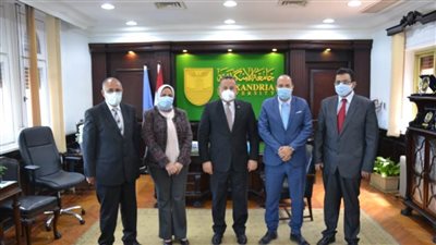 رئيس جامعة الإسكندرية يستقبل فريق الاعتماد الدولي للمعامل