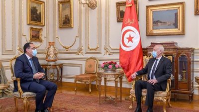الرئيس التونسى يستقبل رئيس الوزراء بمقر إقامته فى القاهرة