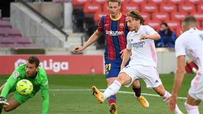 النشرة الرياضية| الزمالك يهزم تونغث ويودِّع إفريقيا ومبابي في الريال