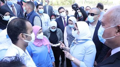  وزيرة الصحة تتفقد مستشفى قفط بقنا.. وتطمئن على توافر الخدمات للمرضى