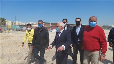 محافظ بورسعيد يوجه بإزالة كل العشوائيات والإشغالات بمحيط قناة الاتصال بالضواحى